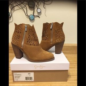 NWT~Jessica Simpson Laser Cut Suede Booties